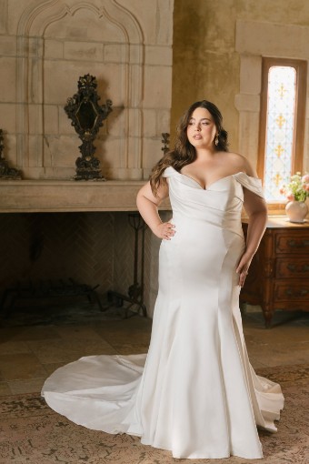Allure Bridals W554 #4 default Ivory thumbnail